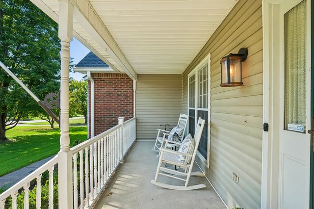 103 Green Meadows Dr, Hendersonville, TN 37075