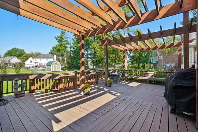103 Green Meadows Dr, Hendersonville, TN 37075