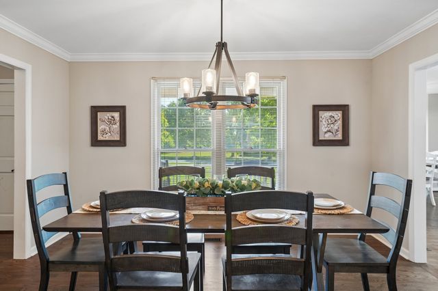 103 Green Meadows Dr, Hendersonville, TN 37075