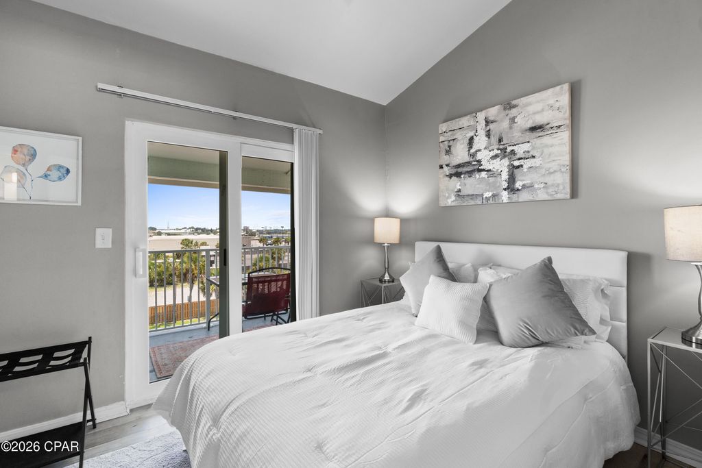 Image 10 of property listing at 17214 Front Beach Road 5A, Panama City Beach, FL 32413