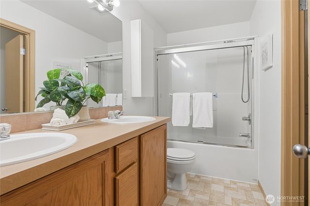 612 114th Street E, Tacoma, WA 98445