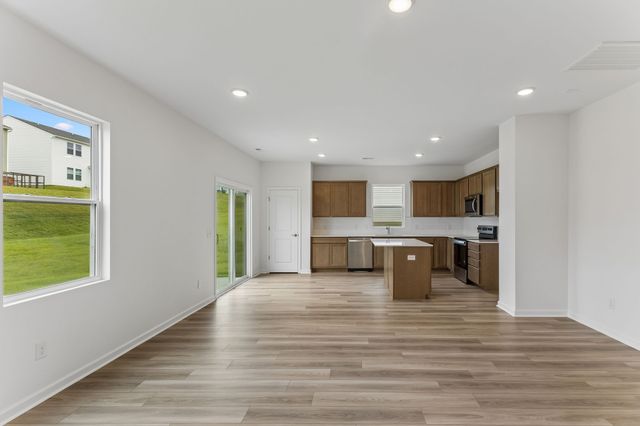3280 Barrel Oak Pass, Columbia, TN 38401