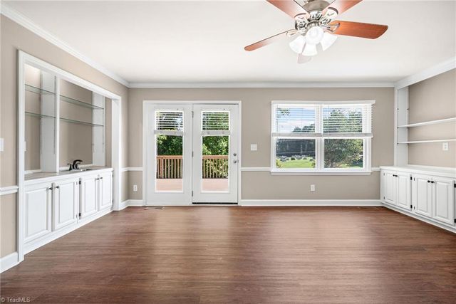 4341 Becks Park Lane, Winston-salem, NC 27106