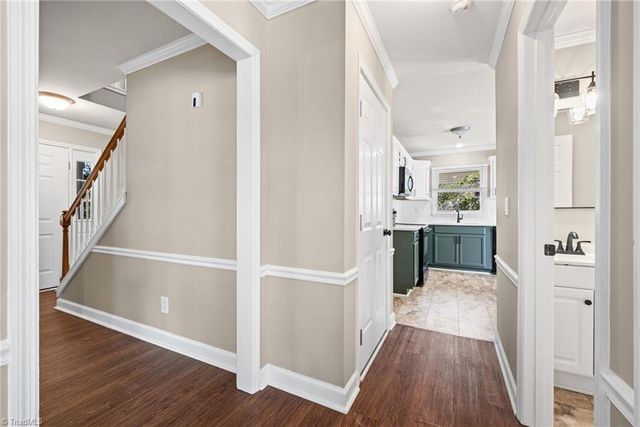 4341 Becks Park Lane, Winston-salem, NC 27106