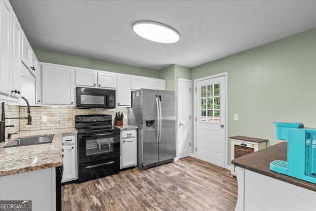 640 Twin Oaks Lane, Dallas, GA 30157