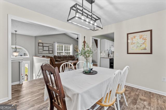 640 Twin Oaks Lane, Dallas, GA 30157