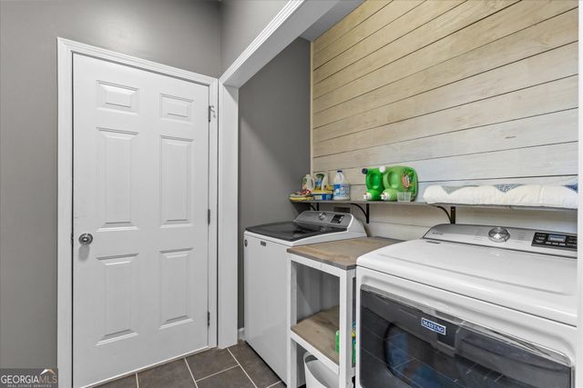 640 Twin Oaks Lane, Dallas, GA 30157