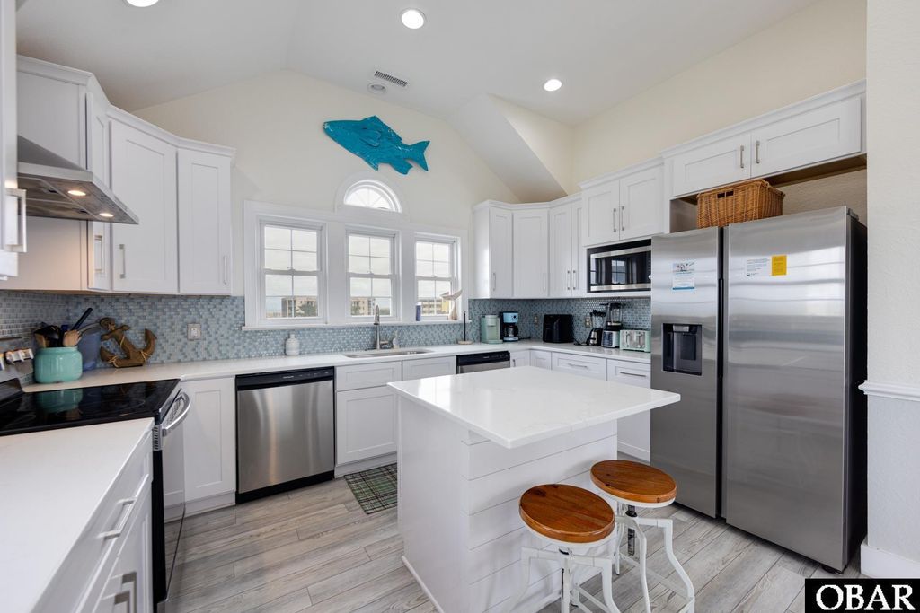 Image 13 of property listing at 112 Sandpebble Court, Nags Head, NC 27959