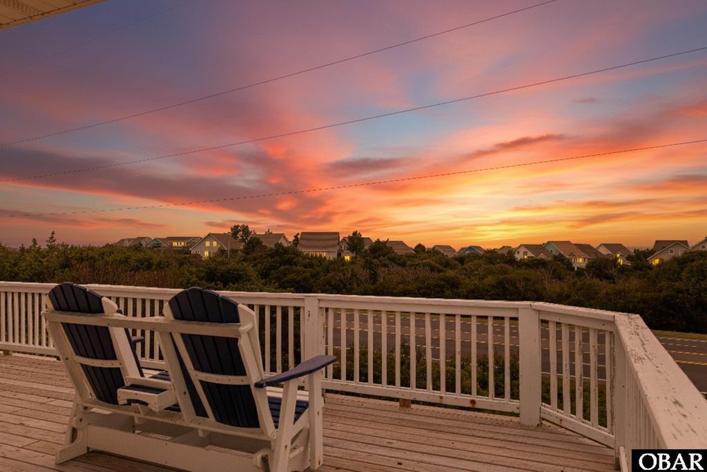 Image 3 of property listing at 112 Sandpebble Court, Nags Head, NC 27959
