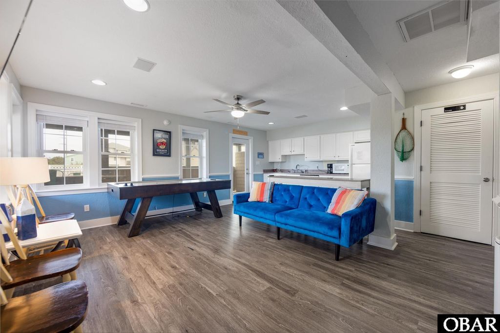 Image 37 of property listing at 112 Sandpebble Court, Nags Head, NC 27959