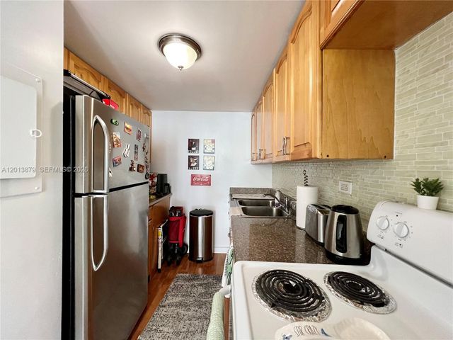 7545 E Treasure Dr 8I, North Bay Village, FL 33141