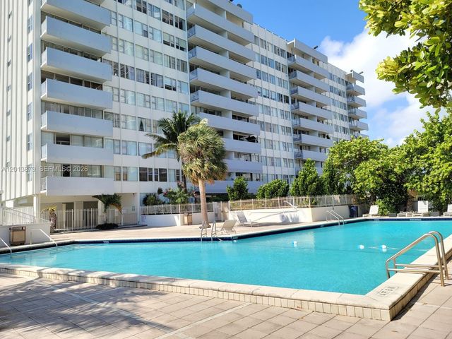 7545 E Treasure Dr 8I, North Bay Village, FL 33141