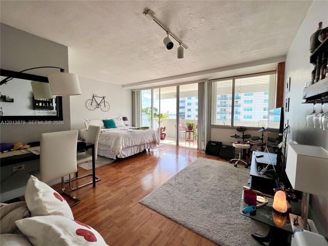 7545 E Treasure Dr 8I, North Bay Village, FL 33141