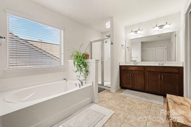 4023 Northerly Island Court, Gastonia, NC 28056