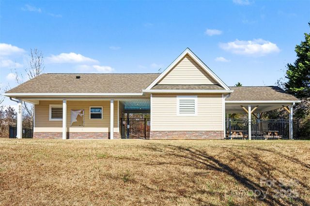 4023 Northerly Island Court, Gastonia, NC 28056