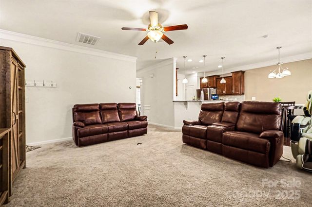 4023 Northerly Island Court, Gastonia, NC 28056