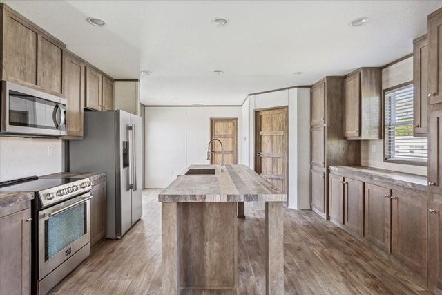 138 PR 5493, Mexia, TX 76667