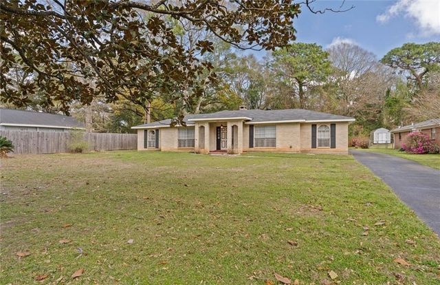 2251 Hillcrest Road, Mobile, AL 36695
