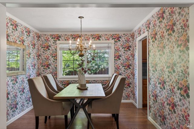 3527 Jomar Dr, Napa, CA 94558