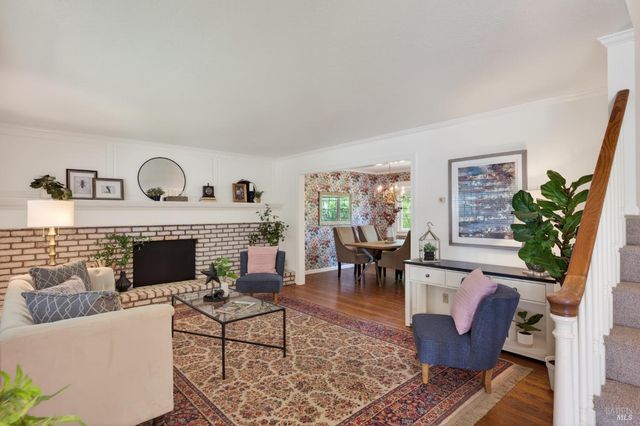 3527 Jomar Dr, Napa, CA 94558