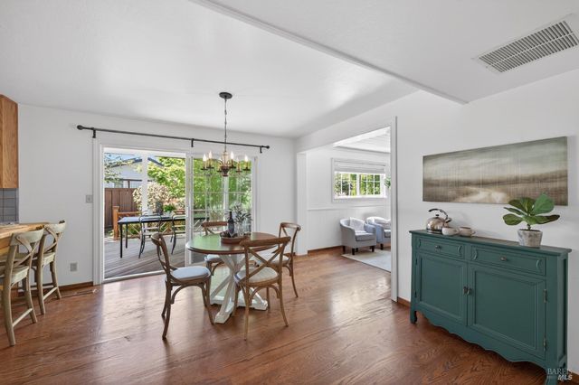 3527 Jomar Dr, Napa, CA 94558