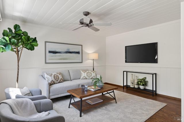 3527 Jomar Dr, Napa, CA 94558