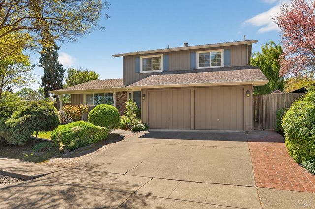 3527 Jomar Dr, Napa, CA 94558