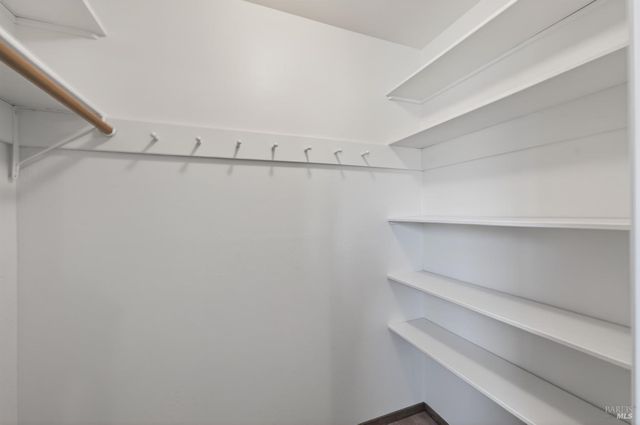 3527 Jomar Dr, Napa, CA 94558