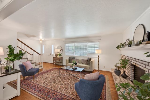 3527 Jomar Dr, Napa, CA 94558