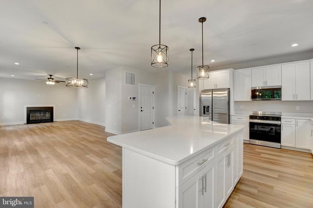 13 LUKE DR, Pasadena, MD 21122