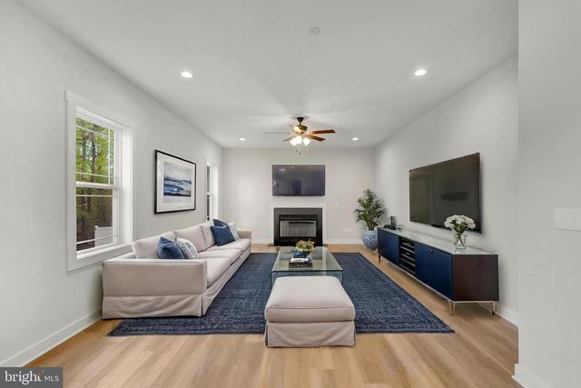 13 LUKE DR, Pasadena, MD 21122