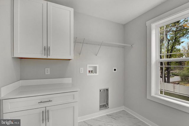 13 LUKE DR, Pasadena, MD 21122