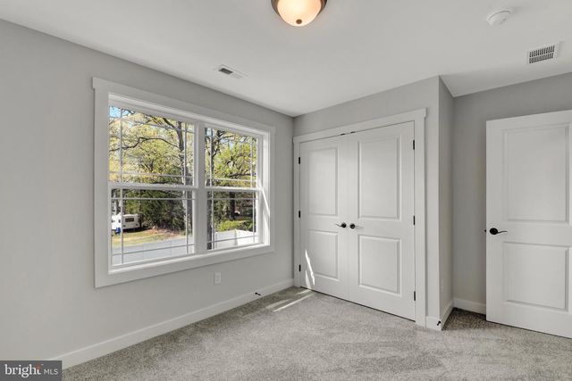 13 LUKE DR, Pasadena, MD 21122