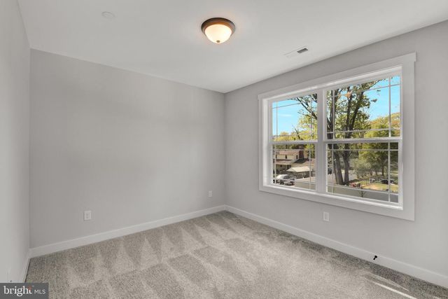 13 LUKE DR, Pasadena, MD 21122