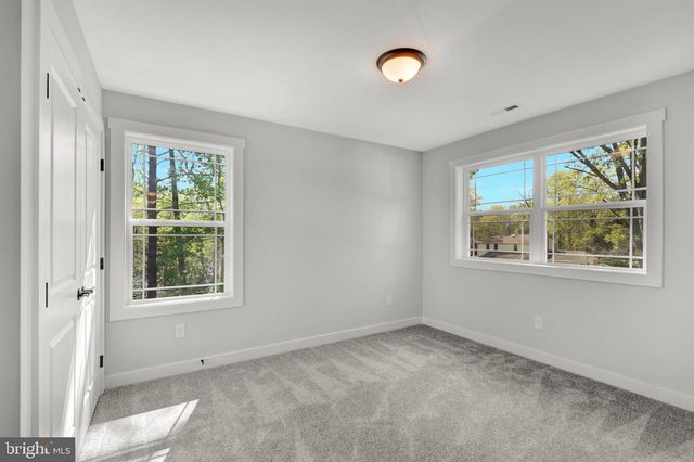 13 LUKE DR, Pasadena, MD 21122