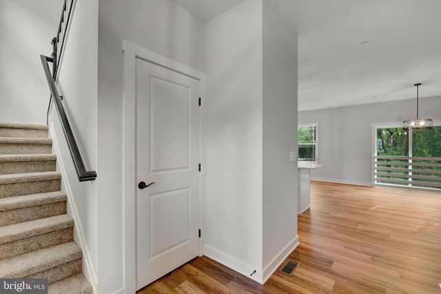 13 LUKE DR, Pasadena, MD 21122