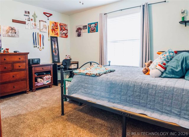 26 Lakeview Drive, Sand Springs, OK 74063