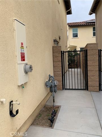 908 Werly Dr, Pomona, CA 91768