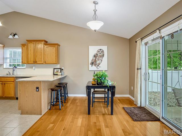 2709 Hunters Crossing Drive, Edwardsville, IL 62025