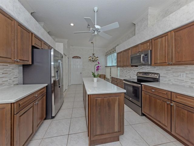 685 MISTY PINE DRIVE, Venice, FL 34292