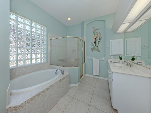 685 MISTY PINE DRIVE, Venice, FL 34292