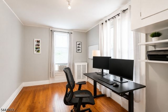 725 Chestnut St, Roselle Park Boro, NJ 07204