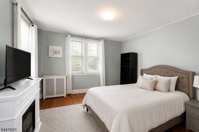 725 Chestnut St, Roselle Park Boro, NJ 07204