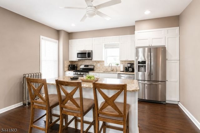 725 Chestnut St, Roselle Park Boro, NJ 07204