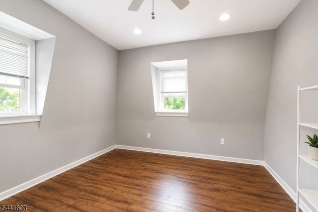 725 Chestnut St, Roselle Park Boro, NJ 07204