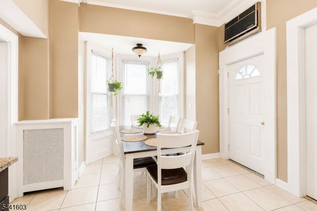 725 Chestnut St, Roselle Park Boro, NJ 07204