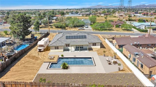 18525 Seaforth, Hesperia, CA 92345