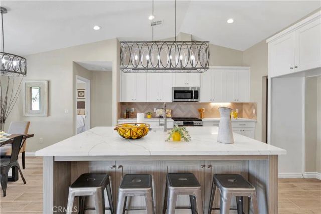 18525 Seaforth, Hesperia, CA 92345