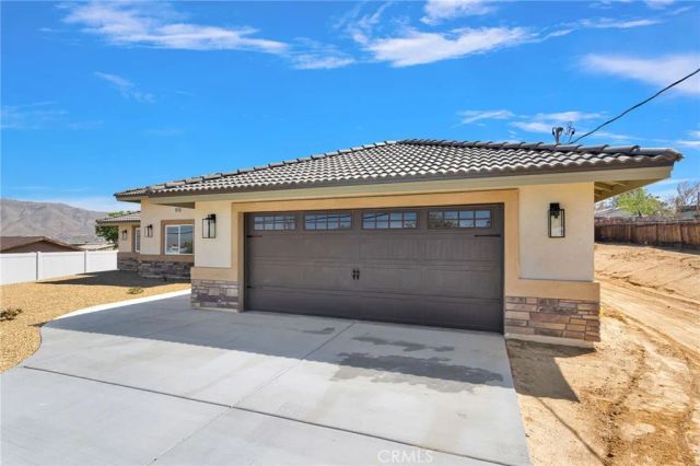 18525 Seaforth, Hesperia, CA 92345