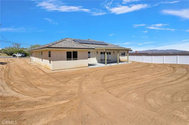 18525 Seaforth, Hesperia, CA 92345